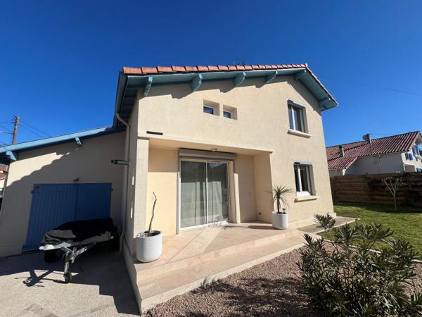 A vendre Maison rénovée MONT DE MARSAN 4 chambres clim réversible garage cellier