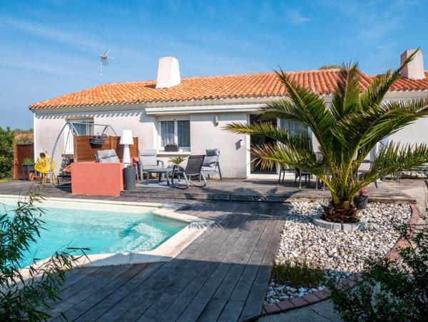 Maison Olonne centre 5 pièces 3 chambres studio piscine jardin garage proche toutes commodités