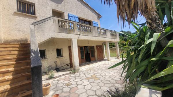 VENTABREN -Propriété à rénover sur 3000m², vue panoramique