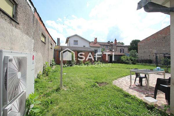 Centre-ville - 6 chambres - Jardin - Dépendances - 2 garages (43m² et 40m²)