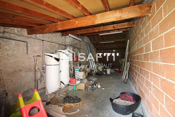 Centre-ville - 6 chambres - Jardin - Dépendances - 2 garages (43m² et 40m²)