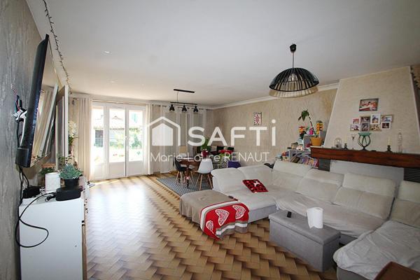 Centre-ville - 6 chambres - Jardin - Dépendances - 2 garages (43m² et 40m²)