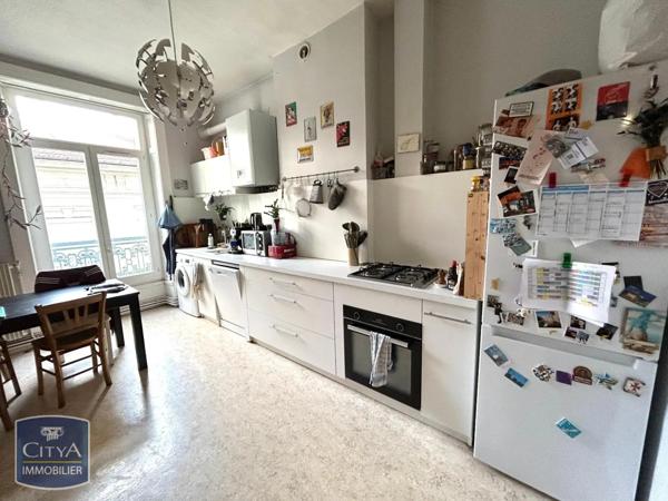 Appartement à louer 3 pièces 83.02m²