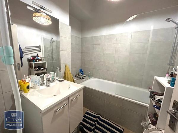 Appartement à louer 3 pièces 83.02m²