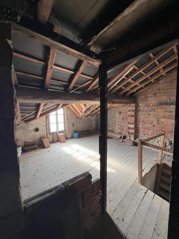 Mirepoix (09500) RARE - Mirepoix 09200 Ensemble immobilier, ancien relai des postes de 420 m2 exploitables