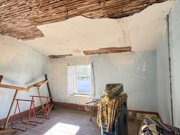 Mirepoix (09500) RARE - Mirepoix 09200 Ensemble immobilier, ancien relai des postes de 420 m2 exploitables