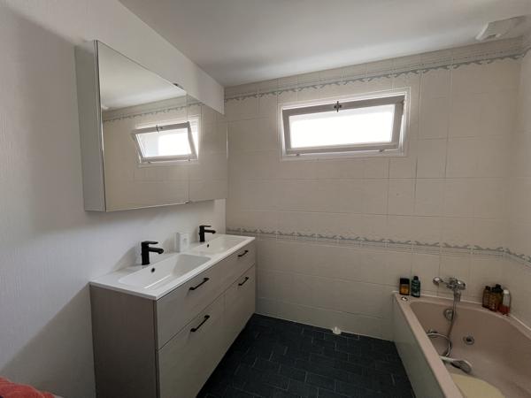 Maison 5 pièce(s) 3 chambre(s) 113 m²