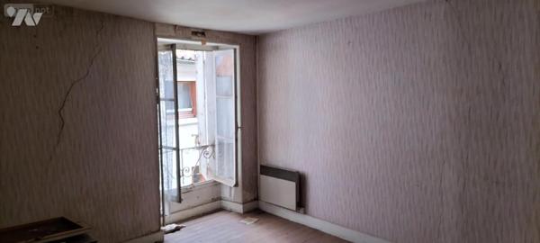 Immeuble à vendre à Lezay dans les Deux-Sèvres (79120), ref : MR499