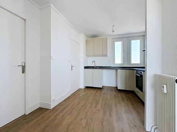 Appartement 5 pièces 77.18 m2