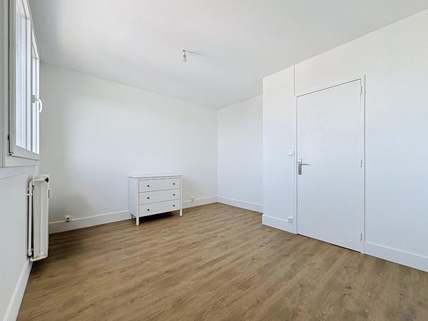 Appartement 5 pièces 77.18 m2