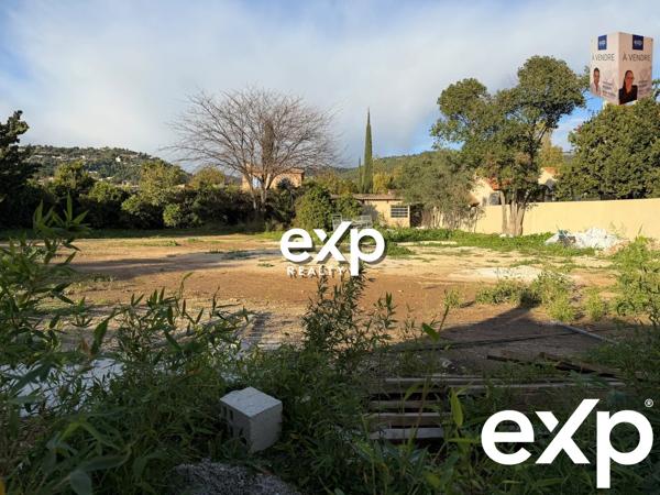 Terrain à bâtir viabilisé – Ollioules – Libre constructeur