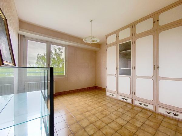 Dax (40100) Appartement T4 avec ascenseur, garage et place de stationnement