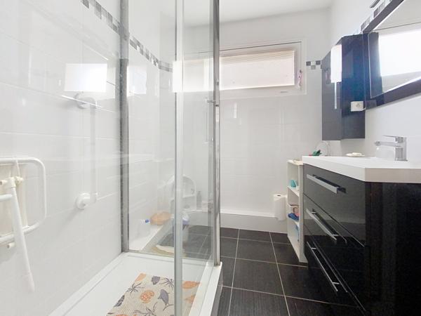 Dax (40100) Appartement T4 avec ascenseur, garage et place de stationnement