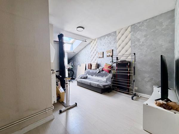 A LOUER : Maison Azerailles 5 pièces d'environ 114.07 m2