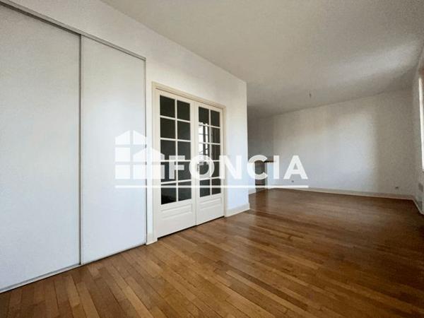 Location Appartement 3 pièces 63 m² - 15 AVENUE PAUL SANTY Lyon 69008