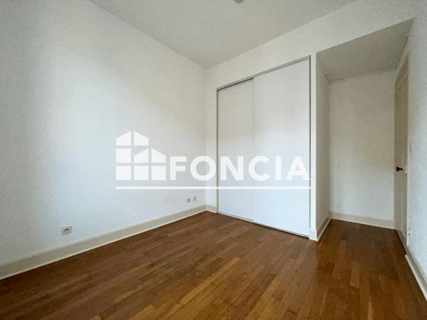 Location Appartement 3 pièces 63 m² - 15 AVENUE PAUL SANTY Lyon 69008