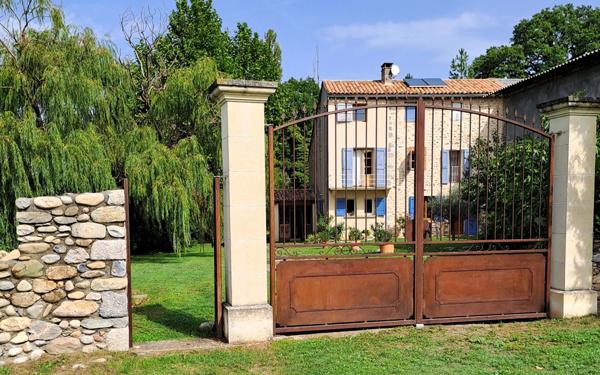 Maison à vendre    5 pièces • 264 m2 Sisteron
