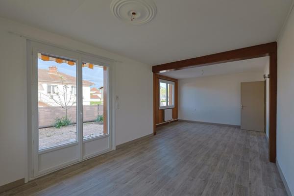 Appartement 90 m² habitables - Saint Trivier de Courtes