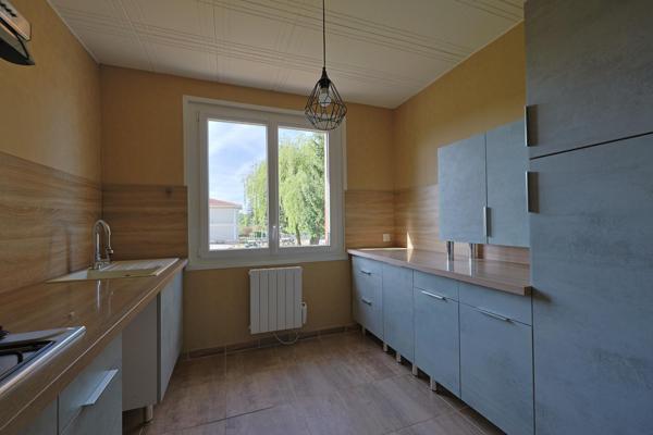 Appartement 90 m² habitables - Saint Trivier de Courtes