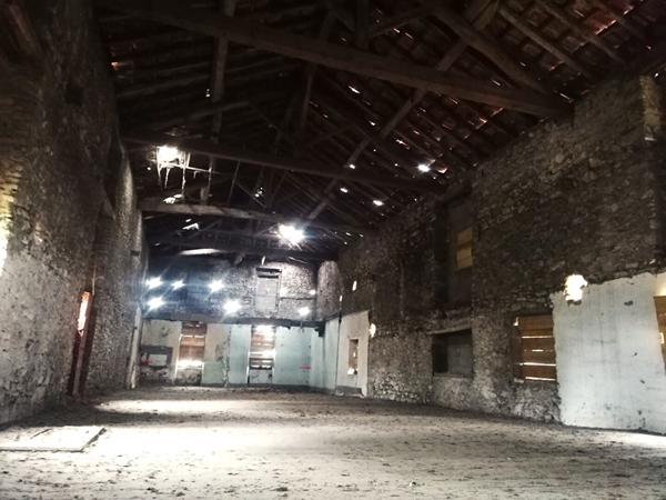 Graulhet. Bâtisse de 390 m² à rénover .