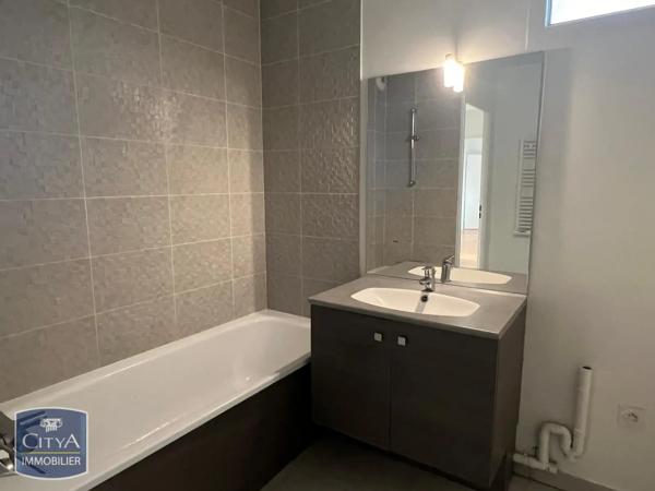 Appartement à louer 3 pièces 66.27m² Meaux (77100)