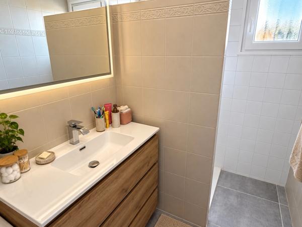 PROCHE DU LAC: BEAU PAVILLON INDIVIDUEL + SECOND LOGEMENT