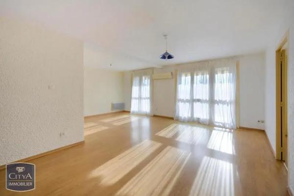 Appartement à louer 4 pièces 106.76m² Saint-Marcellin (38160)
