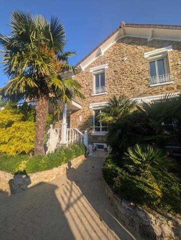 Maison Meulière 5 pièces proche du centre ville