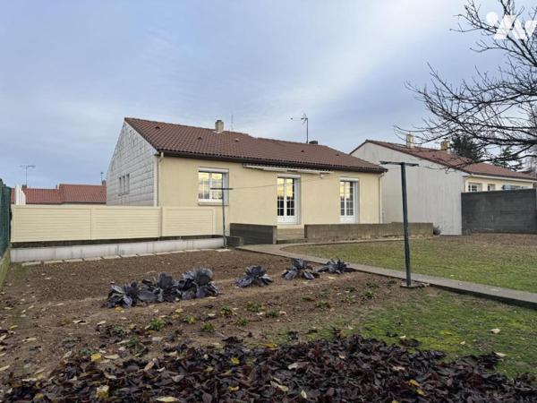Maison traditionnelle sur sous-sol