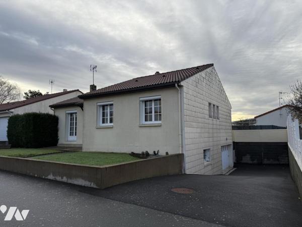 Maison traditionnelle sur sous-sol