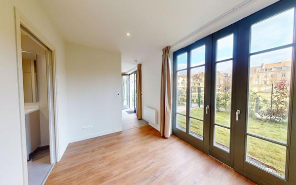 Appartement à louer    2 pièces • 3 318 m2 Metz