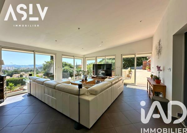 Maison à vendre 6 pièces 170 m² Six-Fours-les-Plages