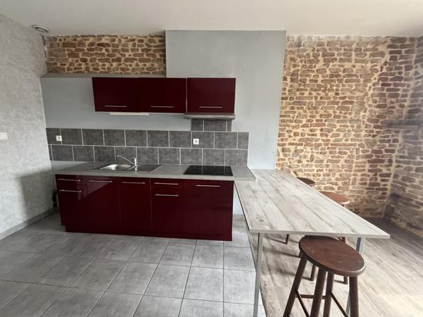 Appartement à louer 475 € CC Moissac 2 p 41 m² DPE D