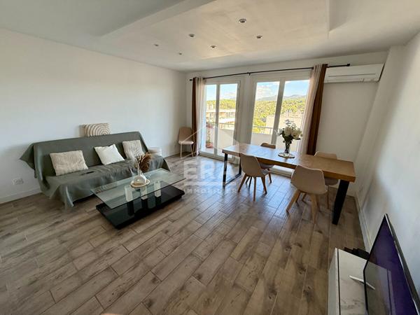 SEPTEMES LES VALLONS - Appartement T5 avec deux terrasses et cave privative