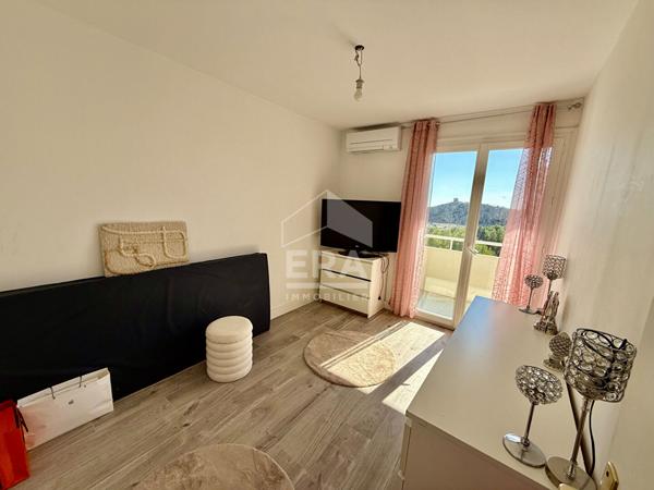 SEPTEMES LES VALLONS - Appartement T5 avec deux terrasses et cave privative