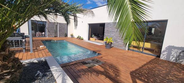 Maison Mios 6 pièce(s) 125 m2 garage - piscine