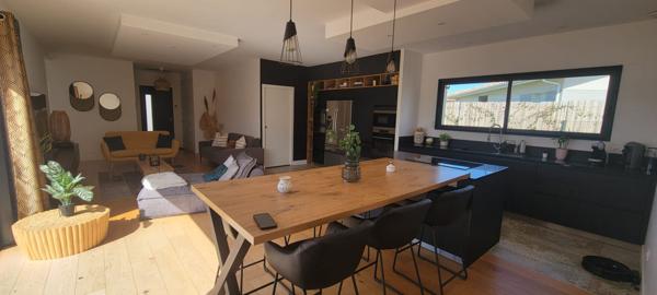 Maison Mios 6 pièce(s) 125 m2 garage - piscine