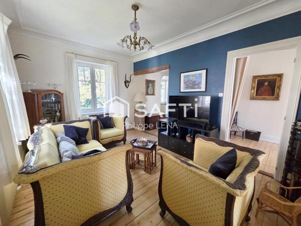 Maison bourgeoise début 20ème, 6 ares de terrain arboré.