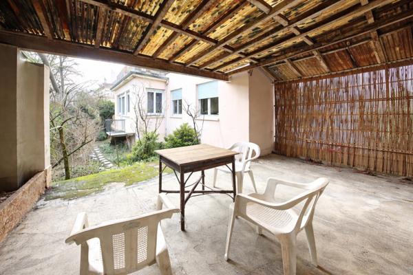 Appartement avec du cachet , terrasse, extérieur