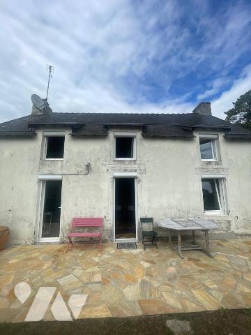 PLOUGOUMELEN - Maison 5 pièces 4 chambres, vue sur rivière