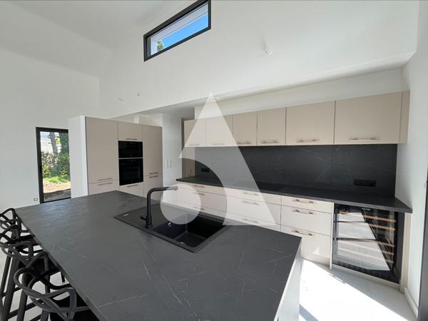 Maison 6 pièces 159.88 m2