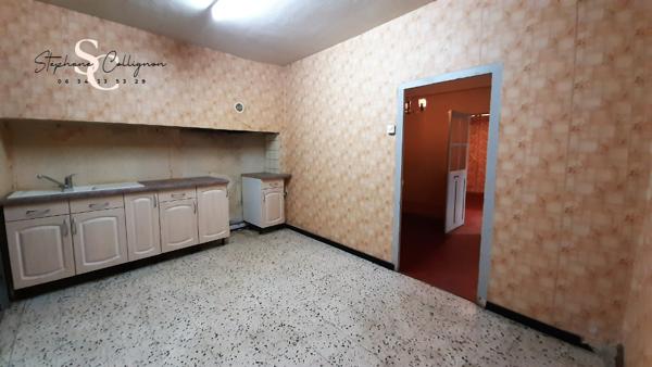 Maison de ville à rénover sur 4 étages - superficie 156 m²