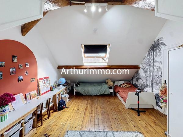 Vente                                                      Maison
                        
                     4 pièces                      74 m2                     à Choisy-le-Roi