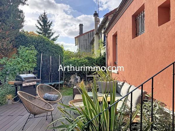 Vente                                                      Maison
                        
                     4 pièces                      74 m2                     à Choisy-le-Roi