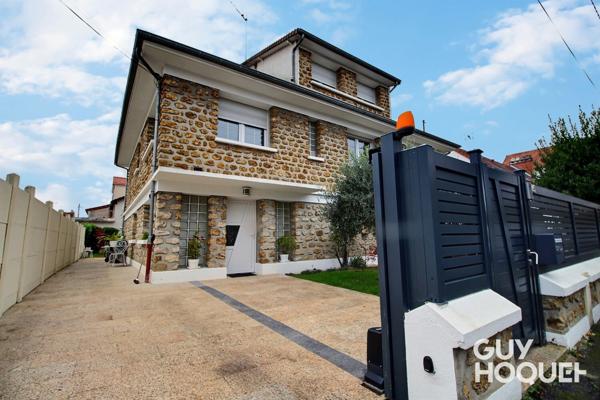 Port-Aviation - Superbe duplex de 121 m² avec terrasse, jardin privatif et parking