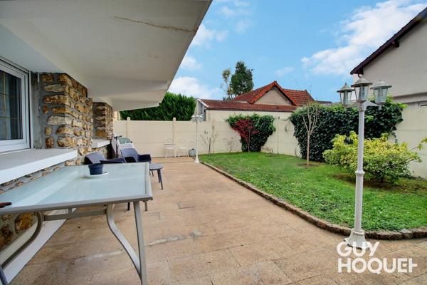 Port-Aviation - Superbe duplex de 121 m² avec terrasse, jardin privatif et parking