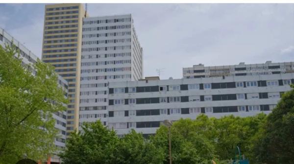 Appartement à vendre 3 pièces LA NOUE BAGNOLET 70m2 +CAVE+PARKING 185000€