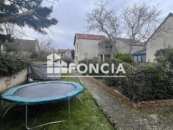 À vendre Maison 10 pièces 845 m² - Chatou 78400