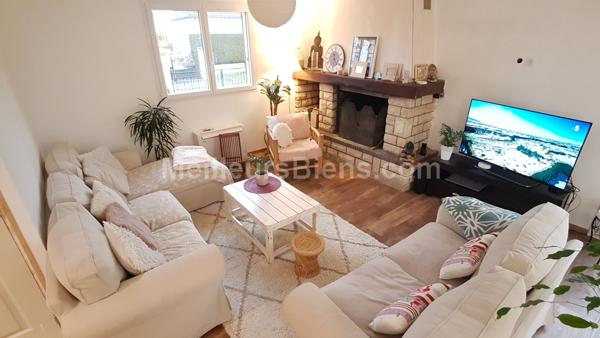 Maison sur sous sol / 4 chambres