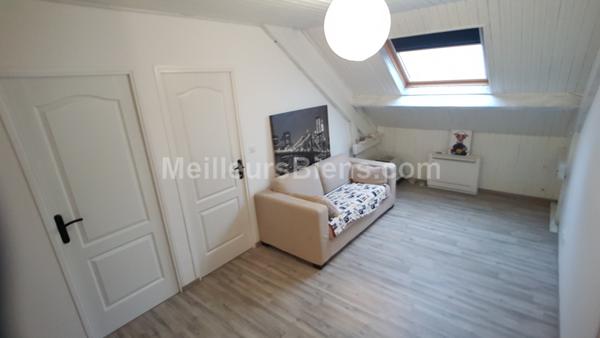 Maison sur sous sol / 4 chambres